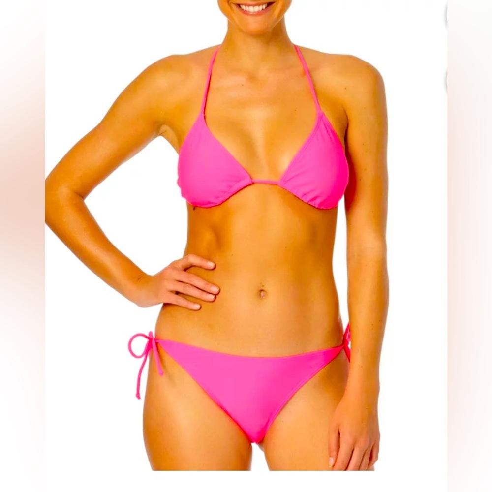 Seashell 🐚 runched neon pink bikini 👙 set